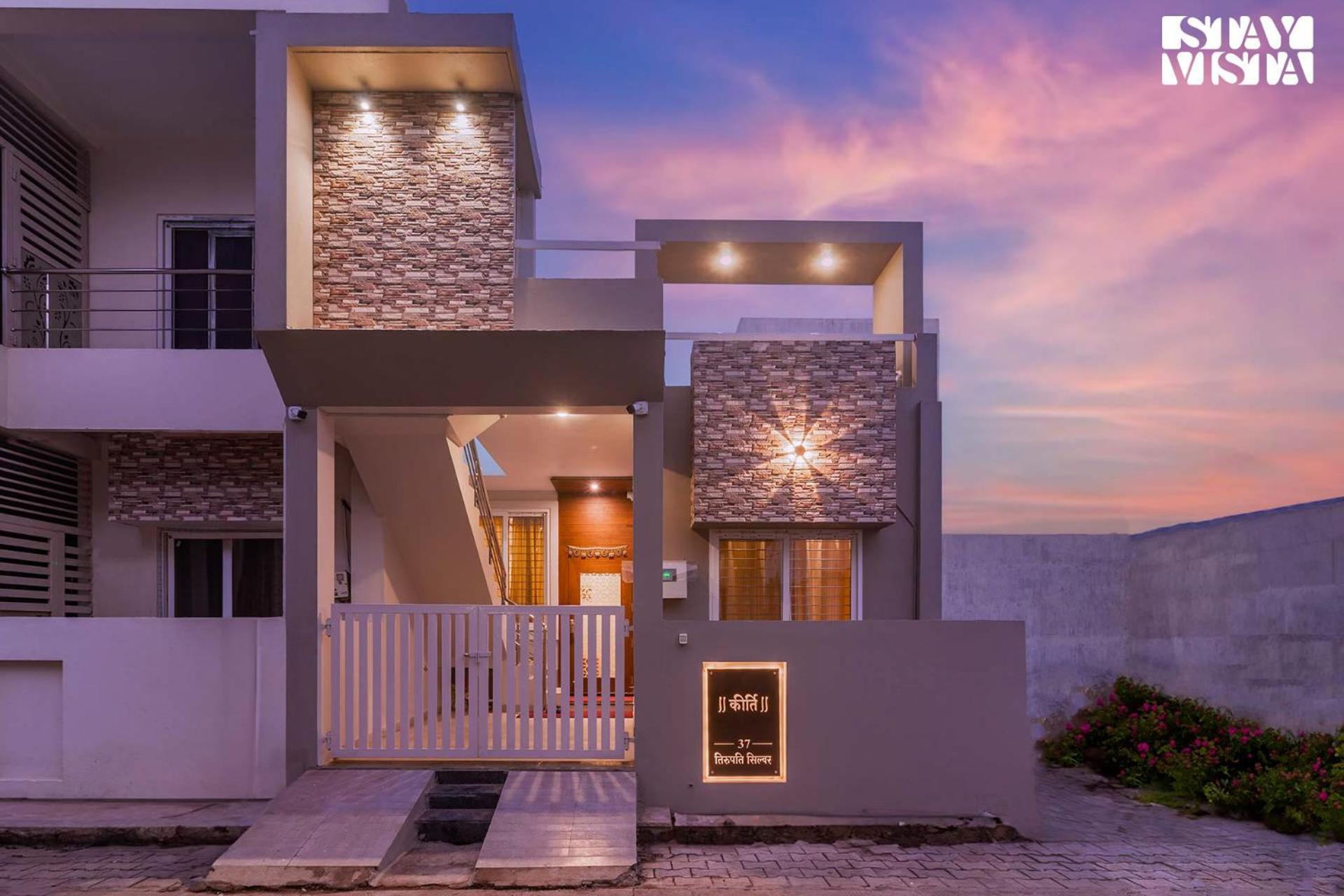 Stayvista'S Villa Orchid - 8 Min Away From Mahakaleshwar Ujjain Exterior photo